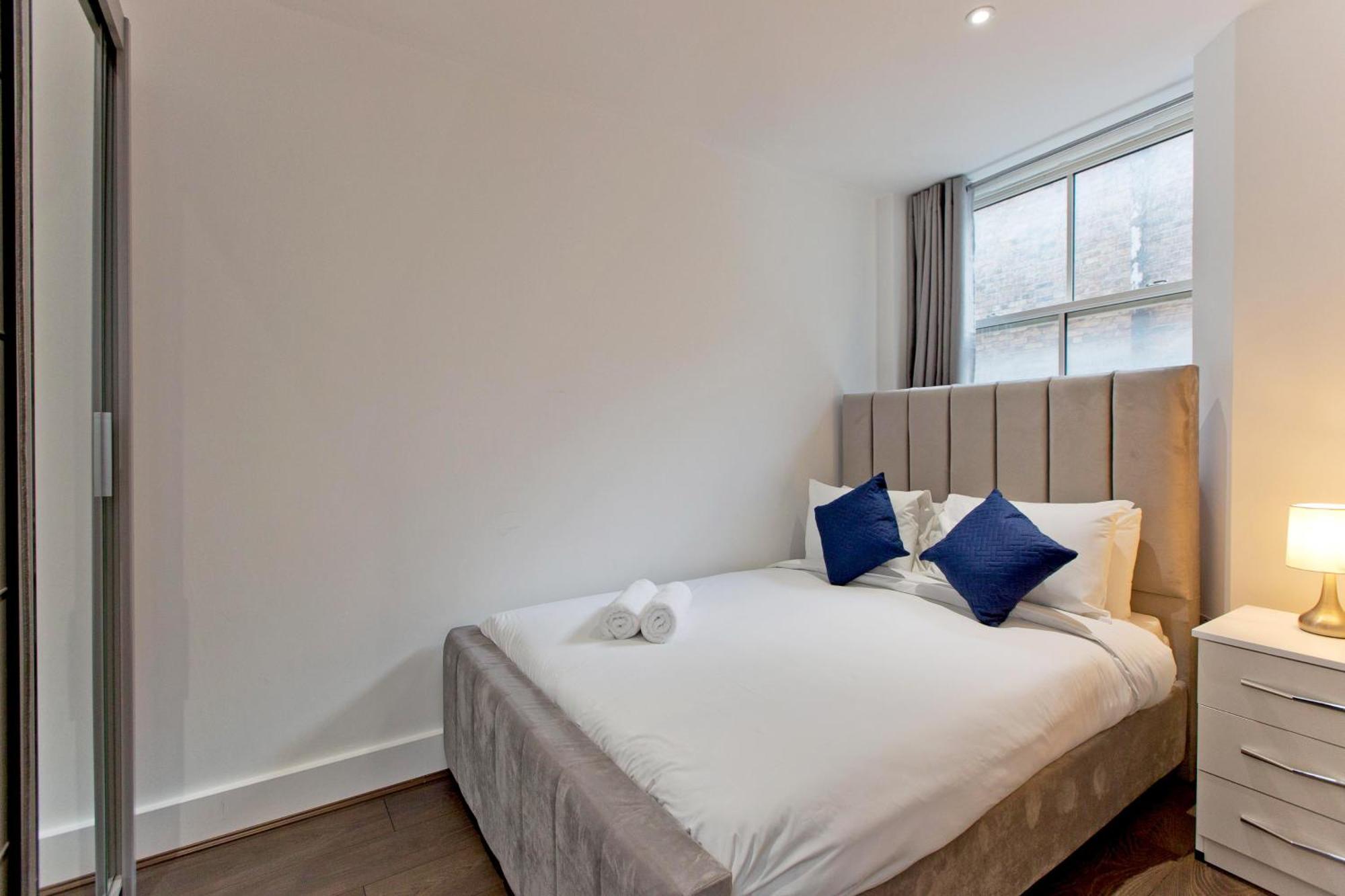 Imperial Liverpool Street Apartments Лондон Екстер'єр фото