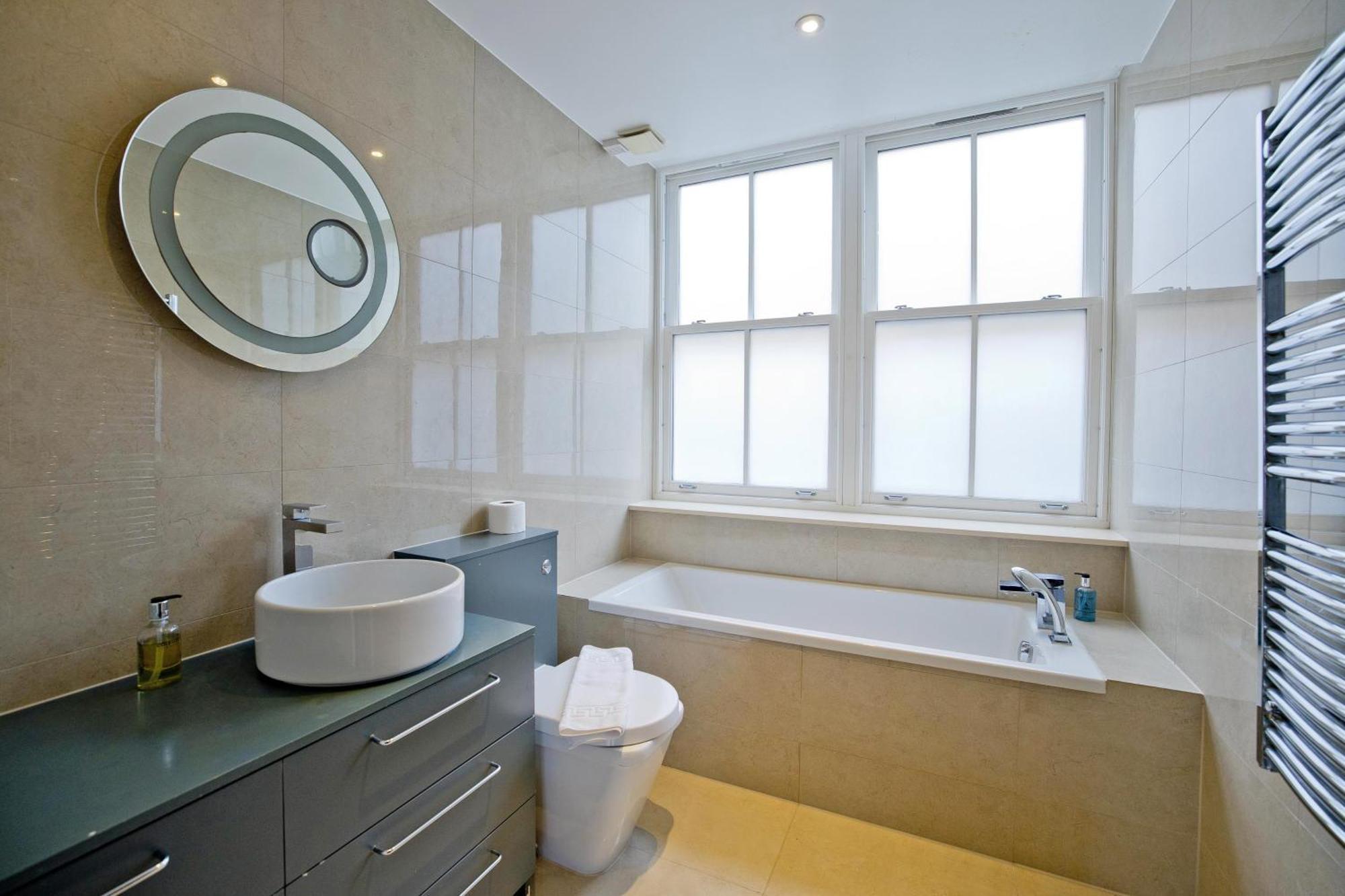 Imperial Liverpool Street Apartments Лондон Екстер'єр фото