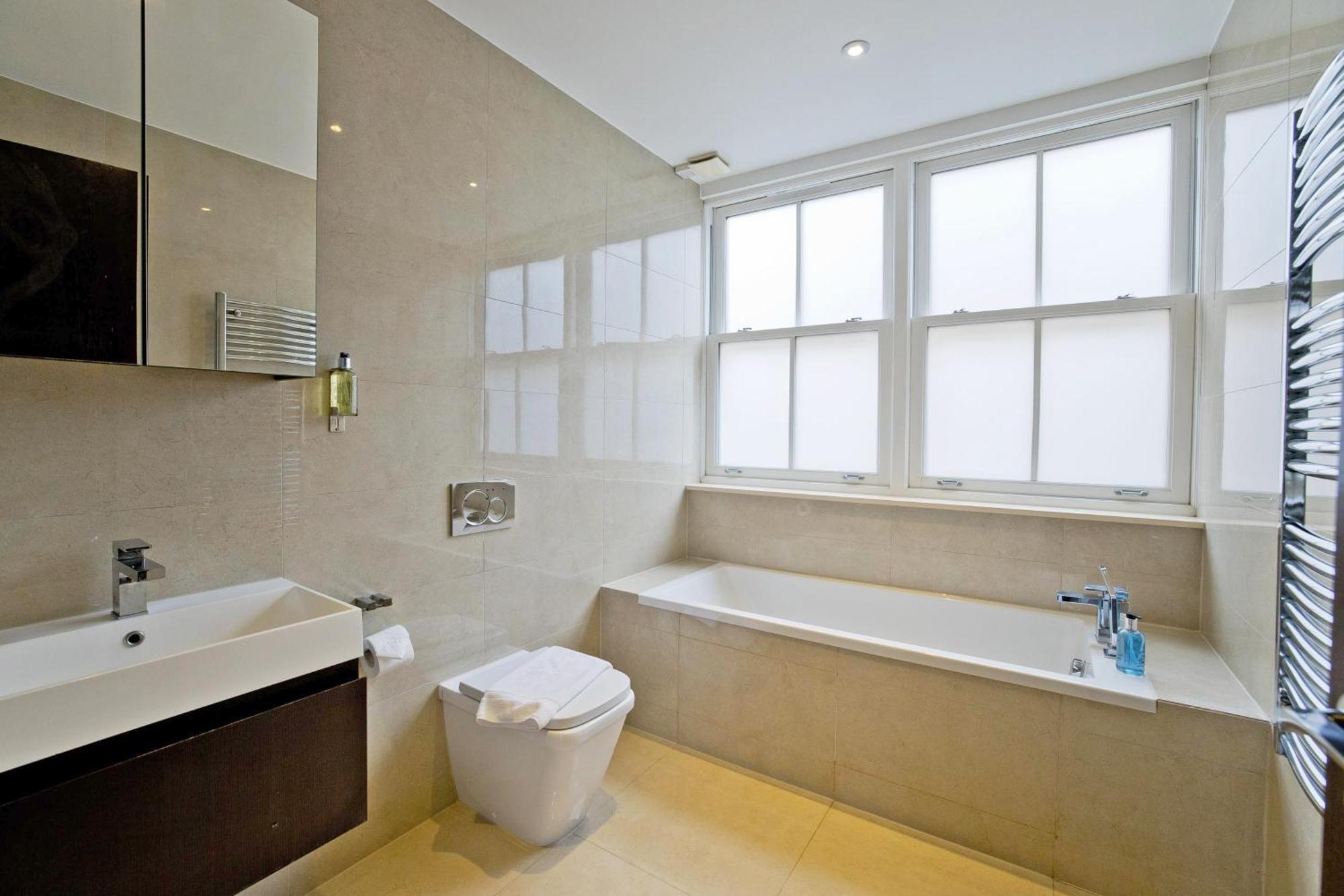 Imperial Liverpool Street Apartments Лондон Екстер'єр фото