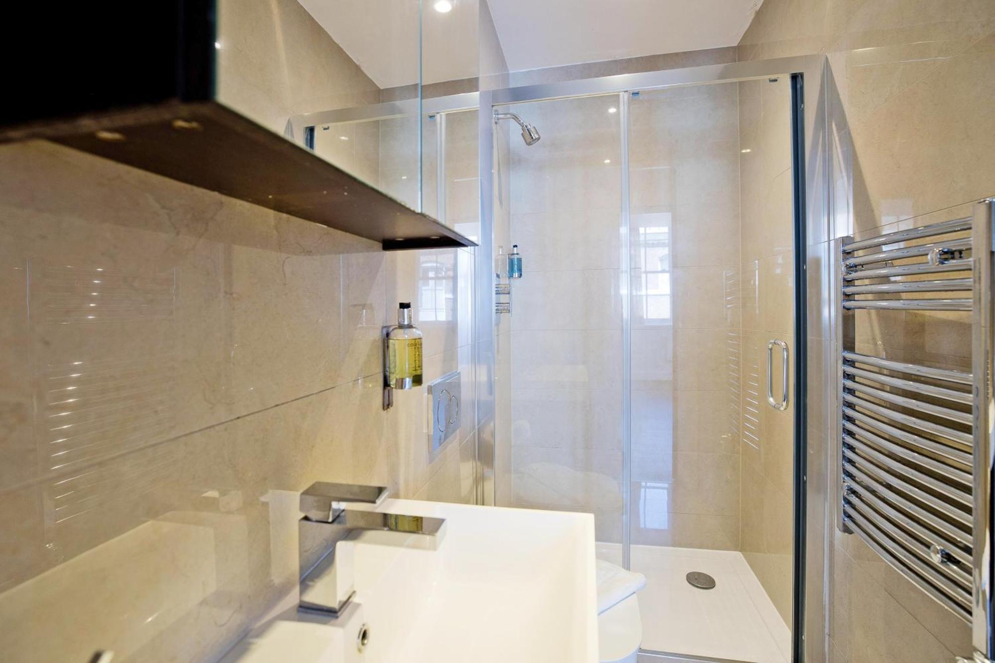 Imperial Liverpool Street Apartments Лондон Екстер'єр фото